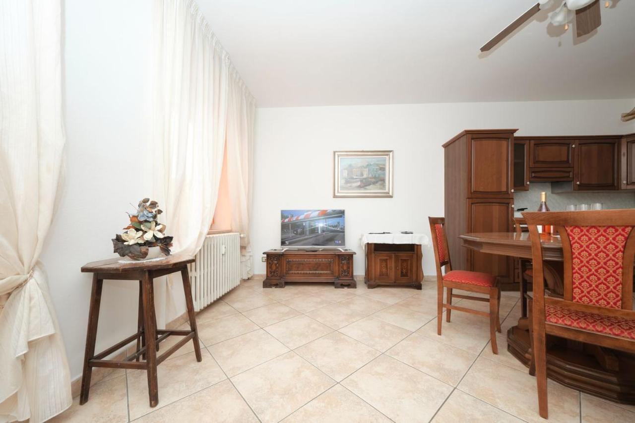 Appartamento Floriana 데센자노델가르다 외부 사진