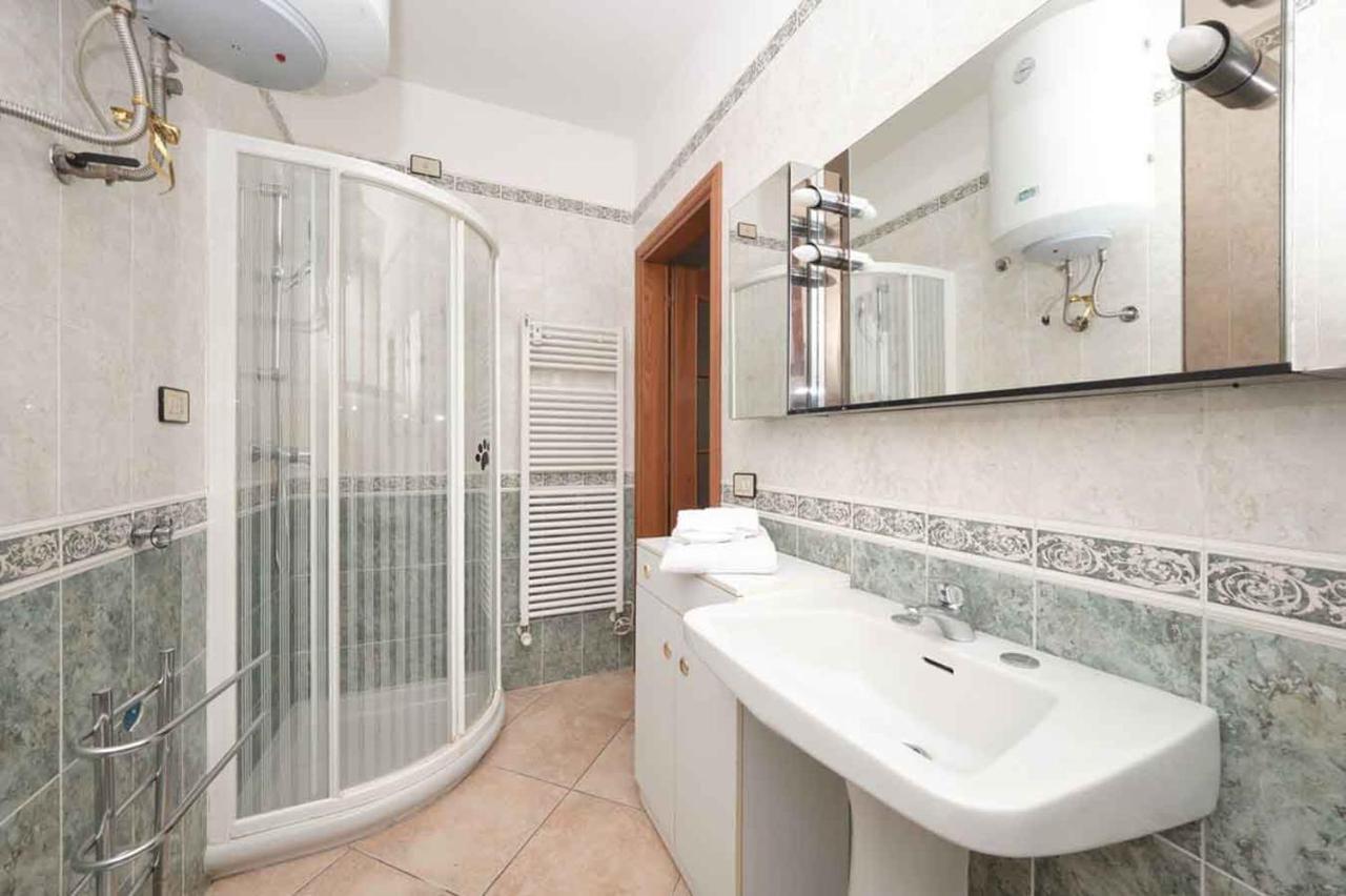 Appartamento Floriana 데센자노델가르다 외부 사진