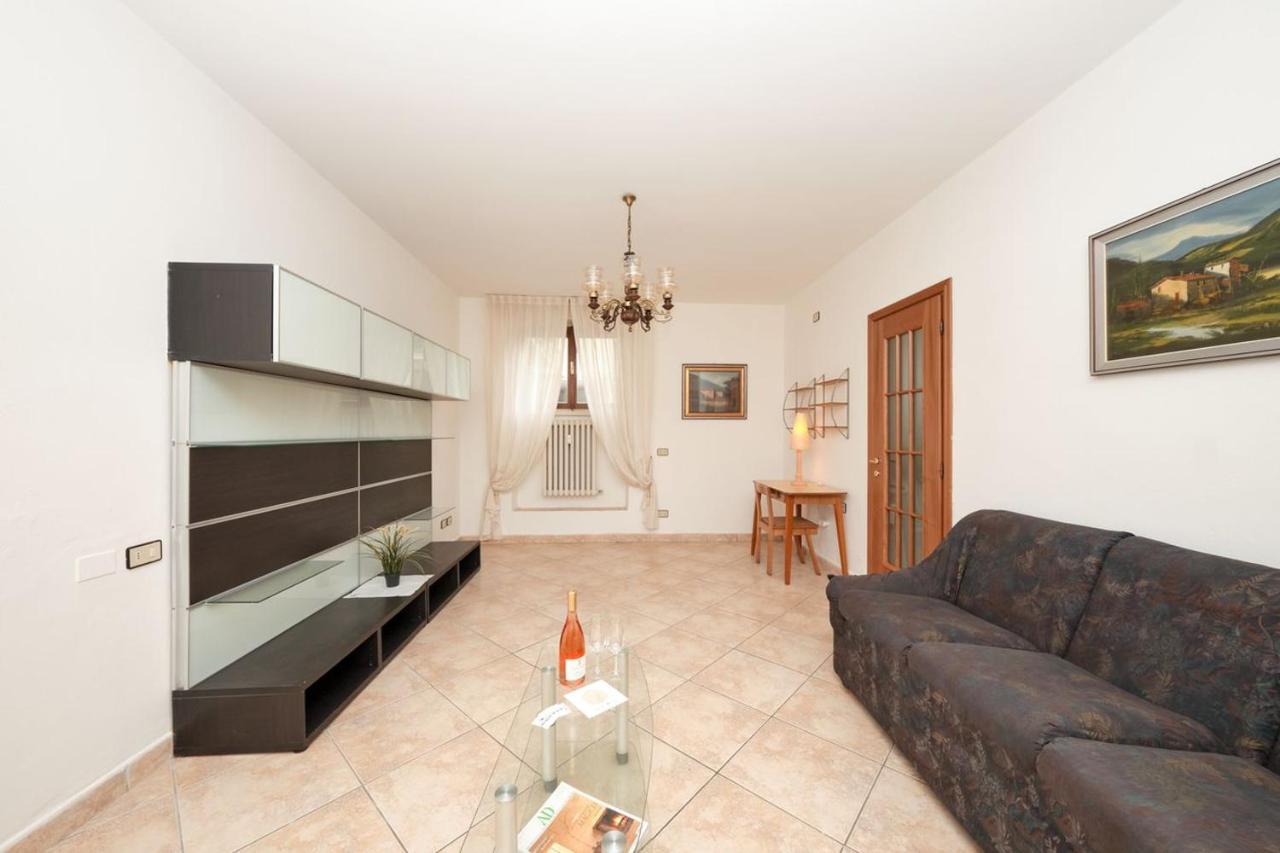 Appartamento Floriana 데센자노델가르다 외부 사진